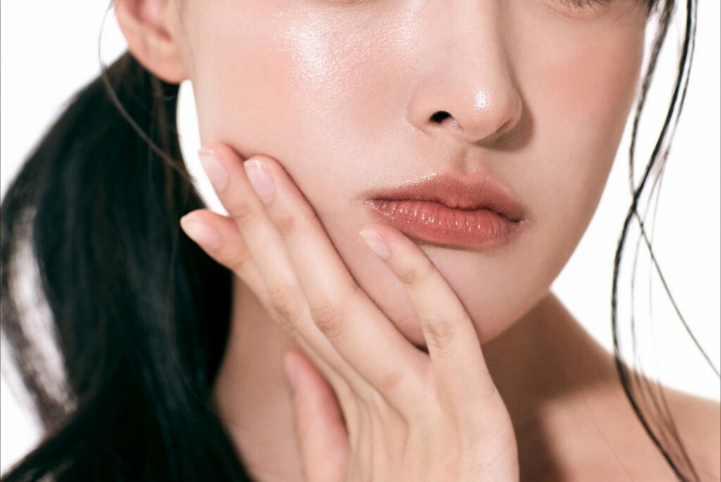 홍대 마인드피부과 피부 상태에 맞춘 맞춤형 리프팅이 필요한 이유